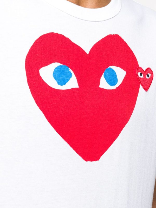 Heart Logo T-Shirt Fashion