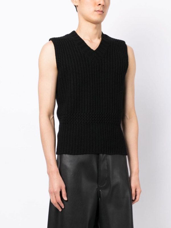 Sleeveless V-Neck Jumper For Discount