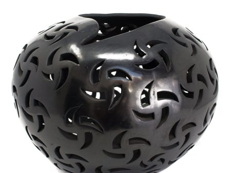 Medium Rehiletes Sphere, Black Clay Fashion