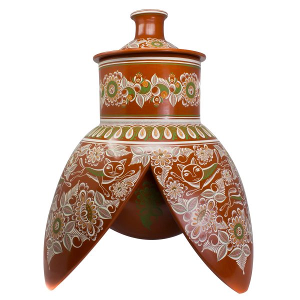 Nahuales, Petatillo Leaves and Flowers Tripod Vase, Bandera Clay Online now