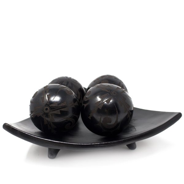 Triangular Fruit Platter with Four Balls, Scribed Black Clay For Sale