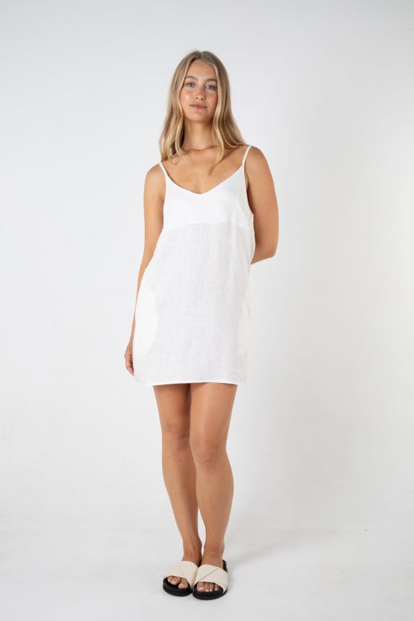 REMI LINEN DRESS - WHITE Online now