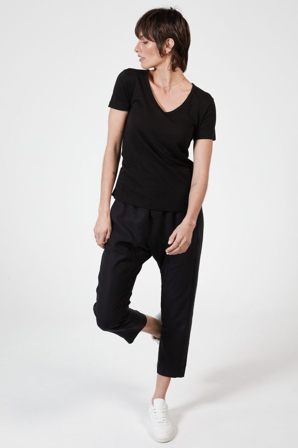 BLAKE SLUB V-NECK - BLACK Online Hot Sale